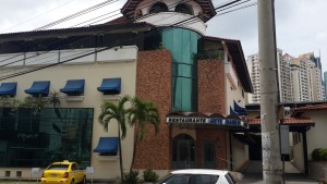 Fine Seafood restaurant "Siete Mares" only one block from SpanishPanama