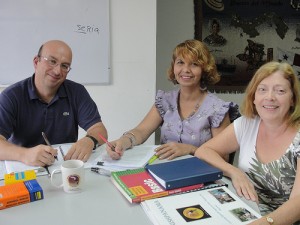 Barbara Y Andrea Y Prof Isis 9731361575 2347dd14f9 300x225, Spanish Classes In Panama | Learn Spanish Abroad | Spanish Language Immersion Programs