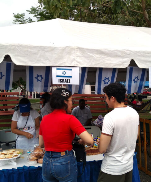 Svg+xml,%3Csvg%20xmlns%3D'http%3A%2F%2Fwww.w3, Spanish Classes In Panama | Learn Spanish Abroad | Spanish Language Immersion Programs