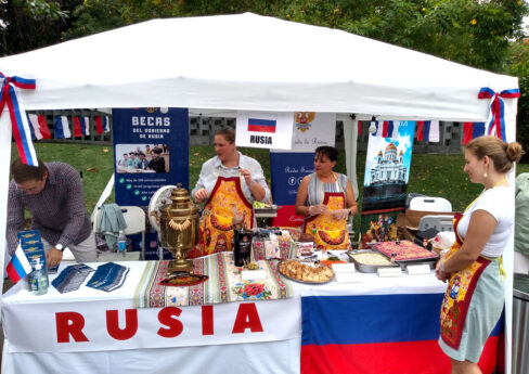 Svg+xml,%3Csvg%20xmlns%3D'http%3A%2F%2Fwww.w3, Spanish Classes In Panama | Learn Spanish Abroad | Spanish Language Immersion Programs