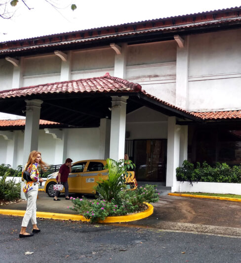 Svg+xml,%3Csvg%20xmlns%3D'http%3A%2F%2Fwww.w3, Spanish Classes In Panama | Learn Spanish Abroad | Spanish Language Immersion Programs