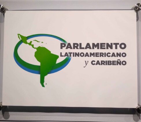 Svg+xml,%3Csvg%20xmlns%3D'http%3A%2F%2Fwww.w3, Spanish Classes In Panama | Learn Spanish Abroad | Spanish Language Immersion Programs