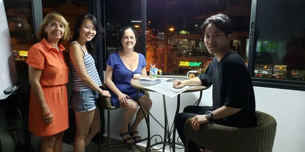 Svg+xml,%3Csvg%20xmlns%3D'http%3A%2F%2Fwww.w3, Spanish Classes In Panama | Learn Spanish Abroad | Spanish Language Immersion Programs