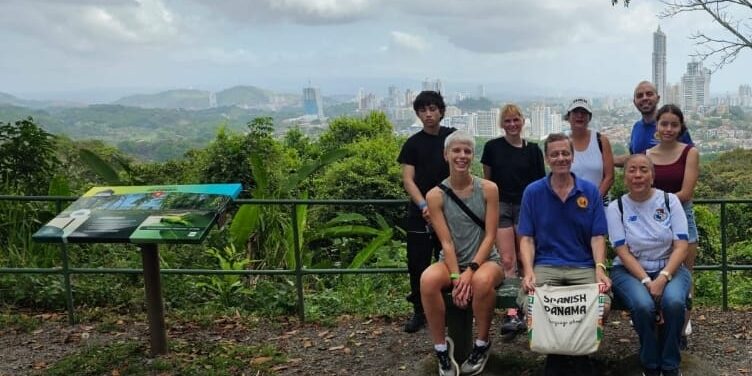 Svg+xml,%3Csvg%20xmlns%3D'http%3A%2F%2Fwww.w3, Spanish Classes In Panama | Learn Spanish Abroad | Spanish Language Immersion Programs