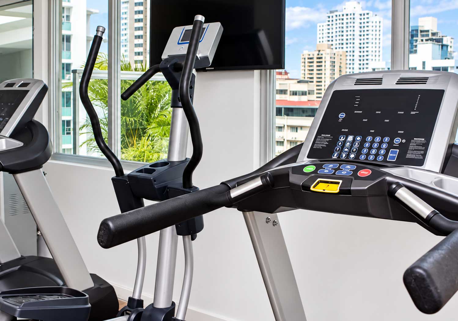 Fitness-room-with-city-view Fitness Room With City View, Spanish Classes In Panama | Learn Spanish Abroad | Spanish Language Immersion Programs